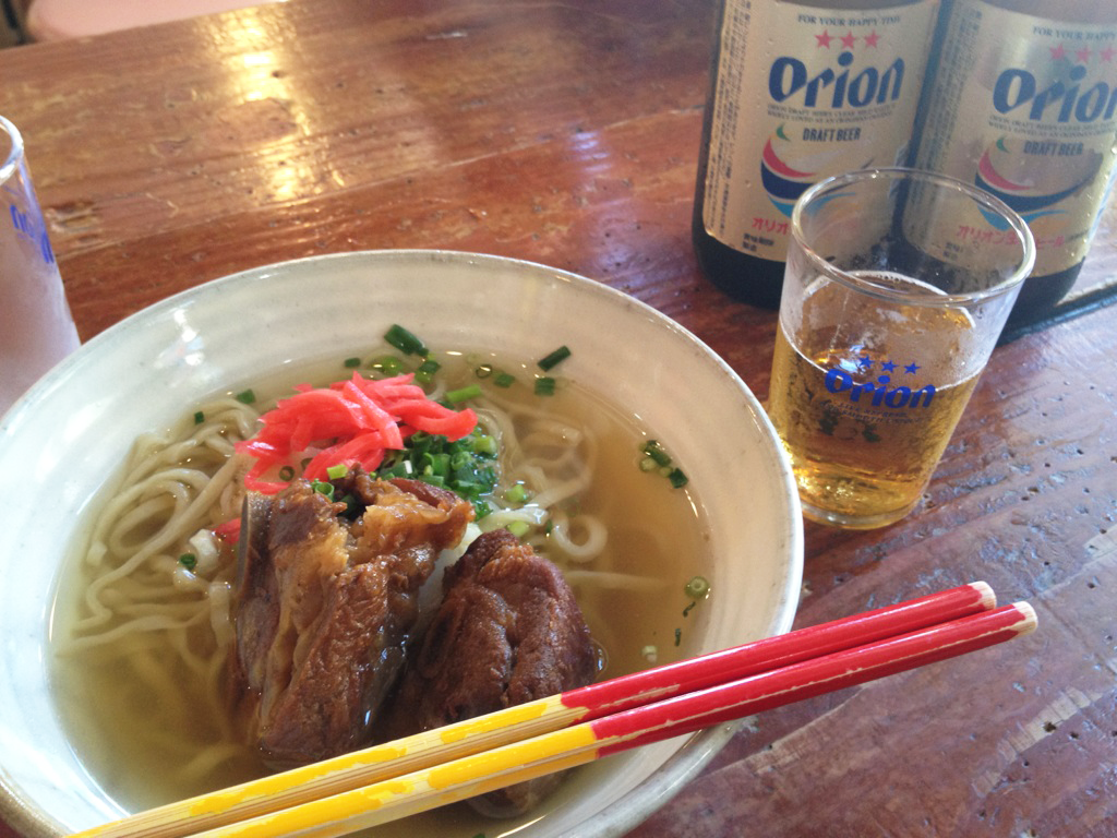 玉那覇ウシ商店