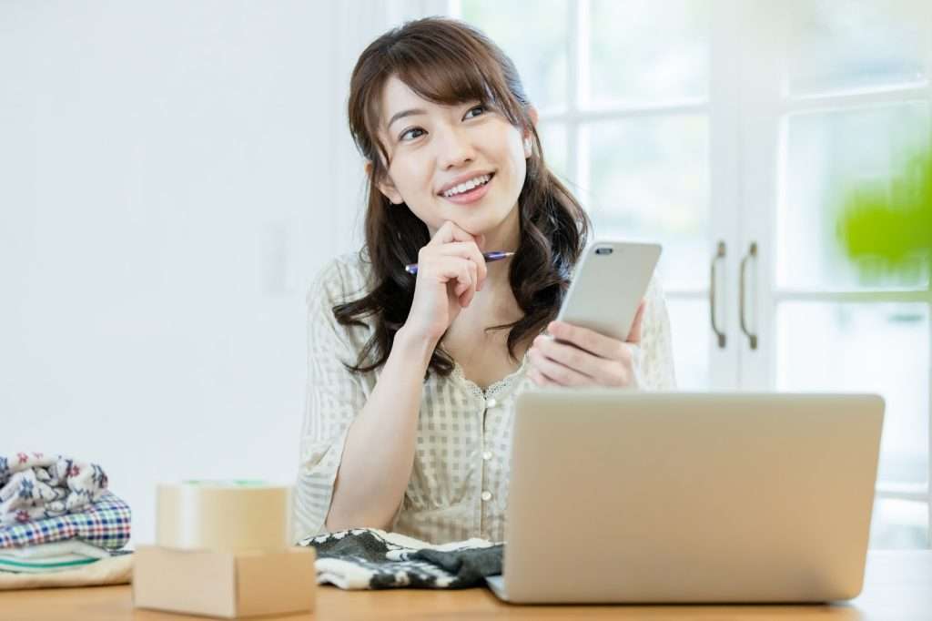ワーケーションのデメリットとは?導入前に知っておくべき課題と対策を徹底解説;