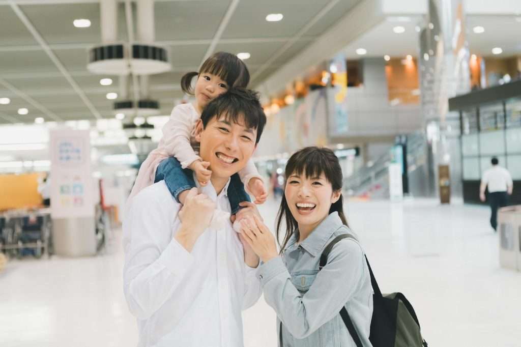 飛行機の子ども料金は何歳まで無料？一緒に快適な旅を楽しむ方法を徹底解説！; 